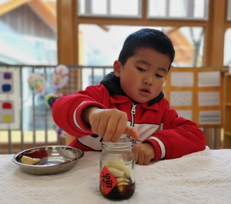 都都正在腌蒜 都都正在腌蒜